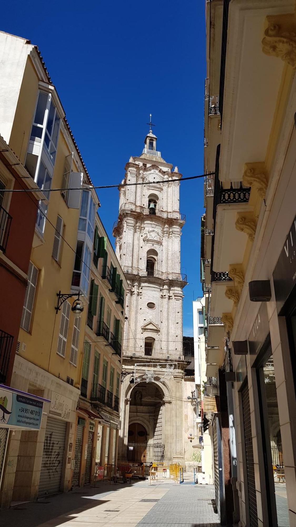 Apartamentos El Marques Málaga Kültér fotó