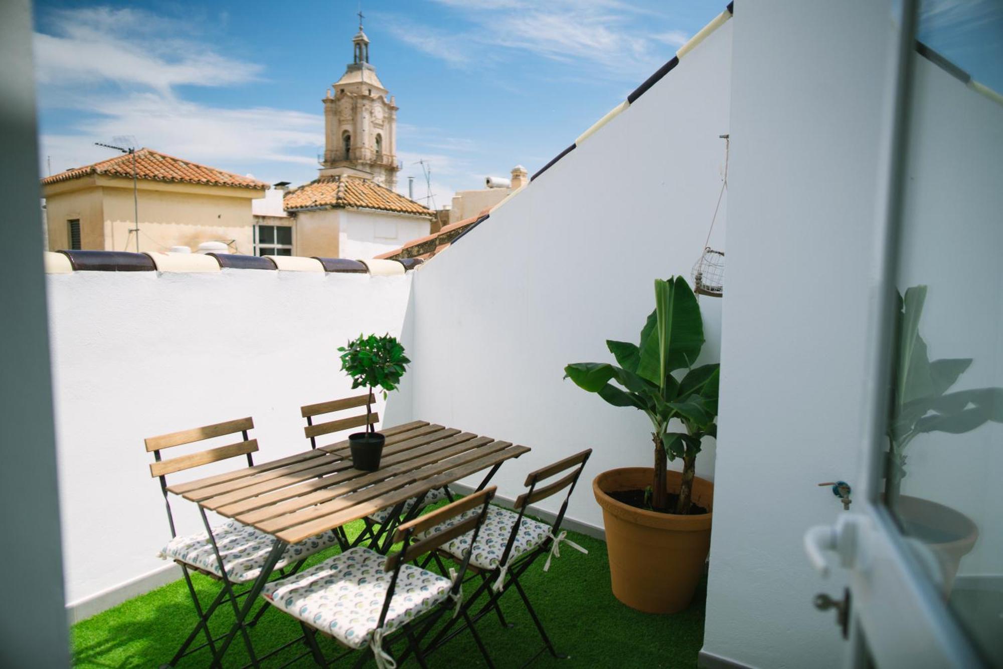 Apartamentos El Marques Málaga Kültér fotó