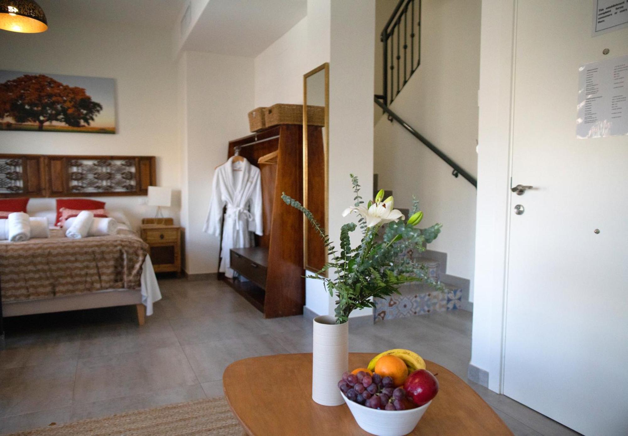 Apartamentos El Marques Málaga Kültér fotó