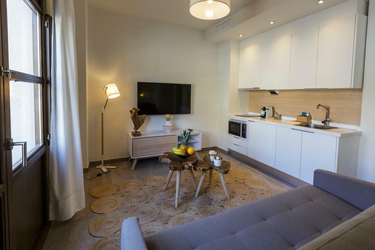 Apartamentos El Marques Málaga Kültér fotó