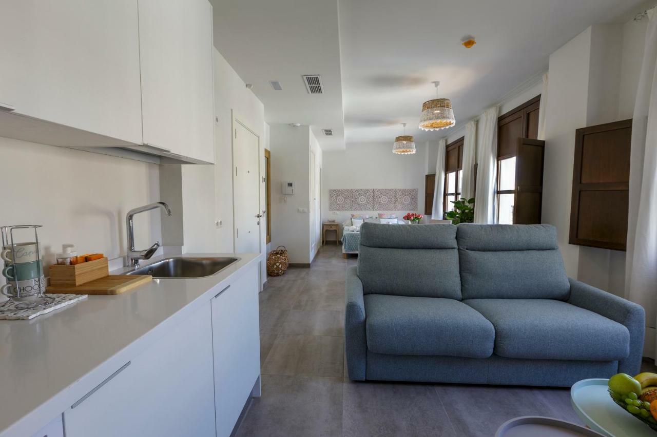 Apartamentos El Marques Málaga Kültér fotó