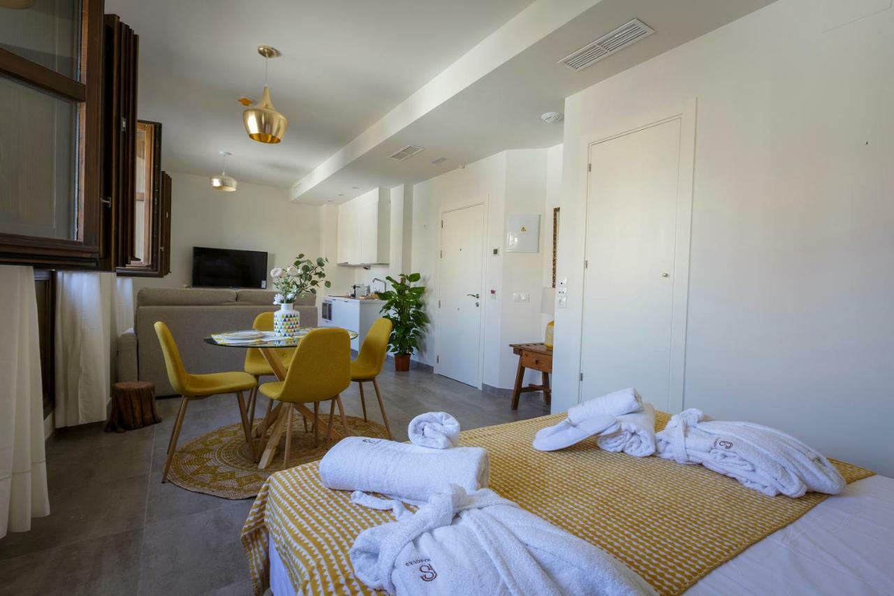 Apartamentos El Marques Málaga Kültér fotó