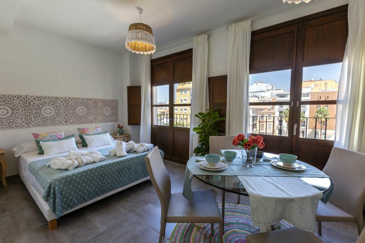 Apartamentos El Marques Málaga Kültér fotó