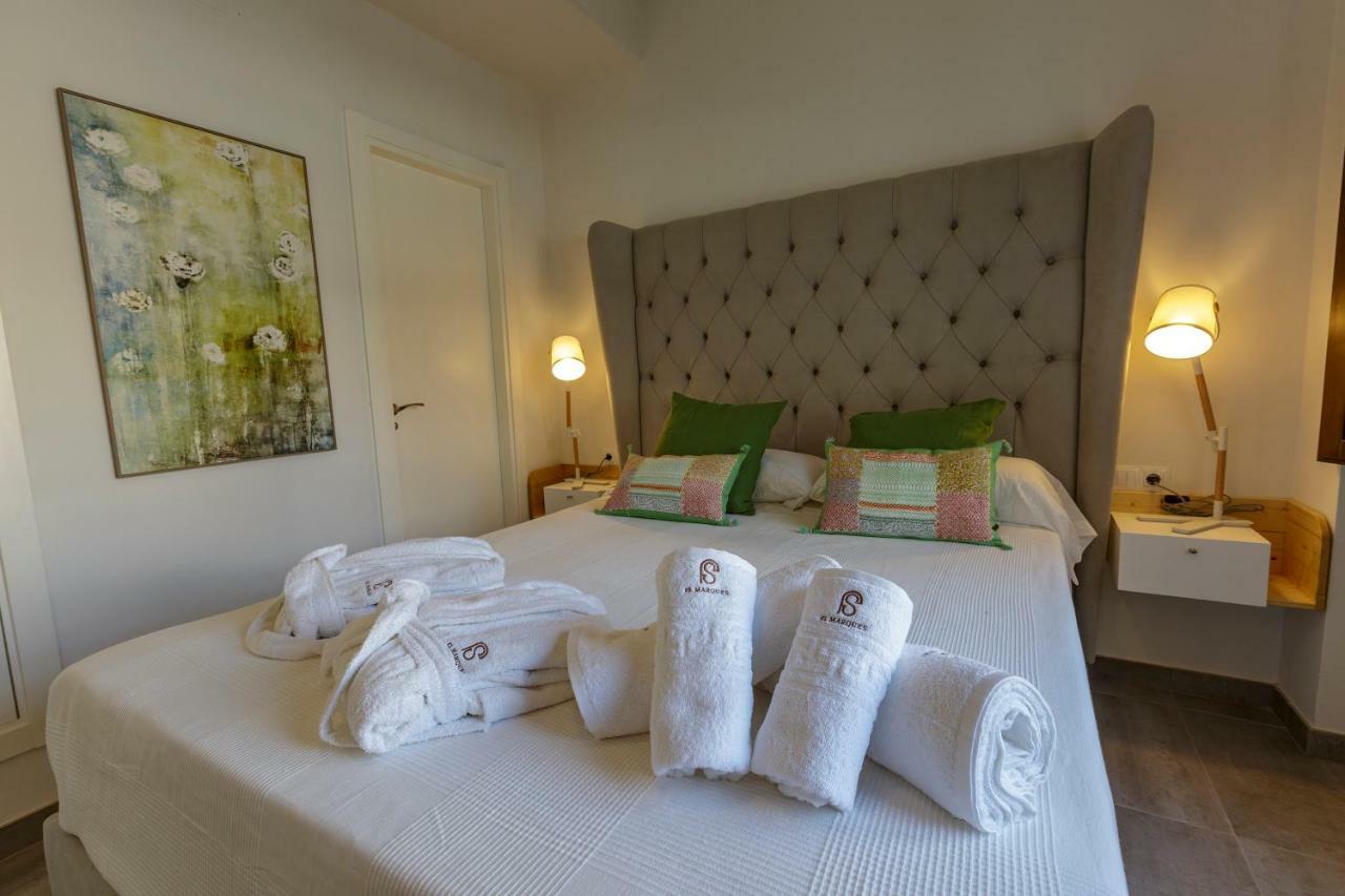 Apartamentos El Marques Málaga Kültér fotó
