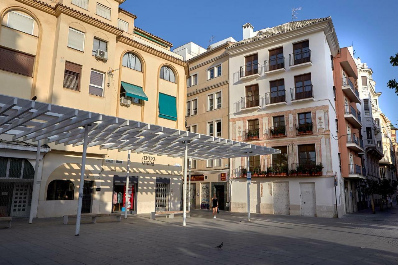 Apartamentos El Marques Málaga Kültér fotó