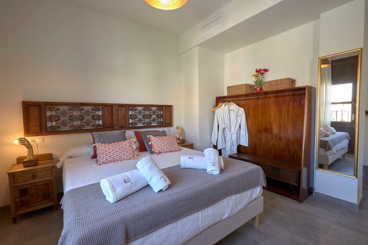 Apartamentos El Marques Málaga Kültér fotó