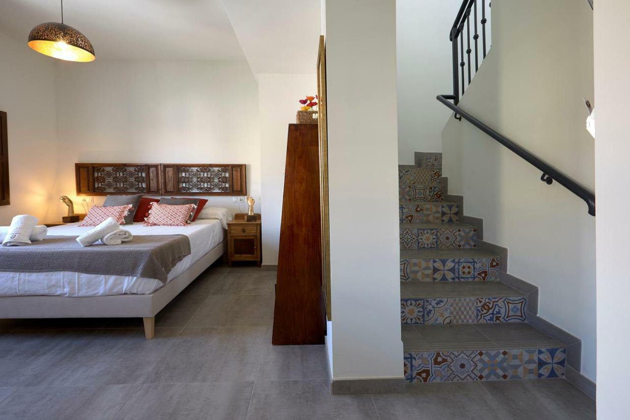 Apartamentos El Marques Málaga Kültér fotó